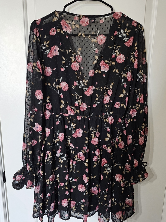 Lulus Dresses & Skirts - Black Floral V-Neck Tunic Dress with Pink Roses